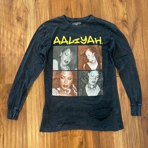 Vintage Aaliyah long sleeve shirt. Gray/black. Size medium. Tear at the bottom